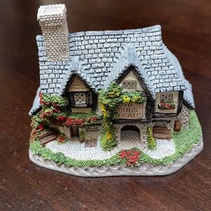 Vintage David Winter Collectible - Englandโ